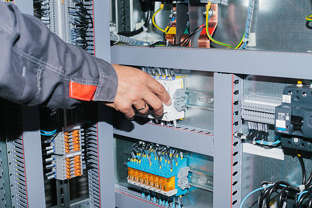Low voltage technician